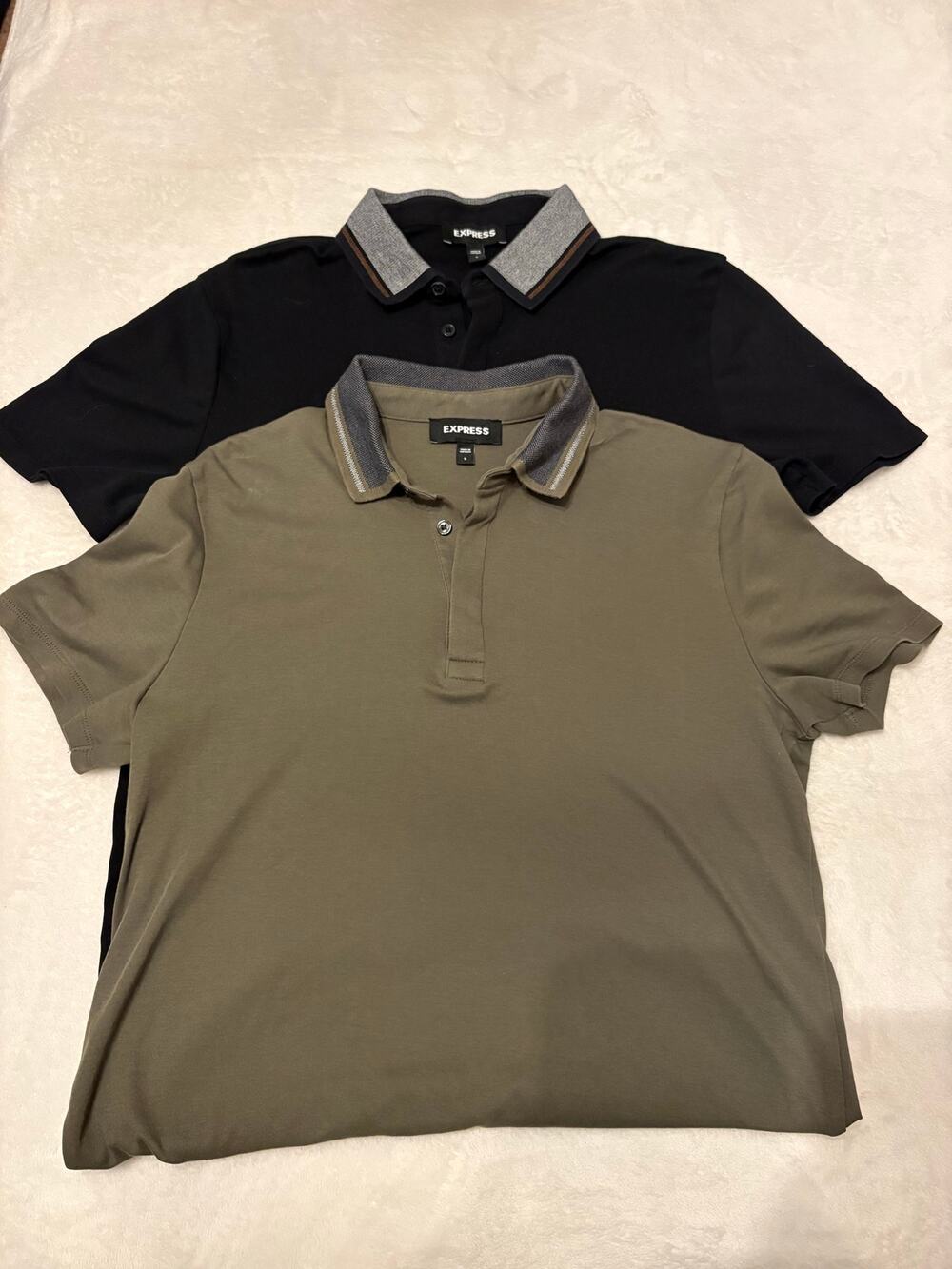 Men’s express short sleeve polo lot size small. Black and gray. Green and gray